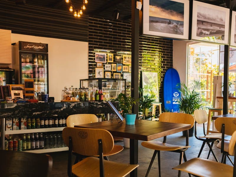 The Lookout Bar & Grill